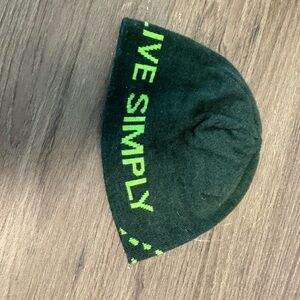 Live simply hat